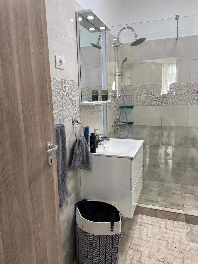 Iany Residence 1 ナボダリ エクステリア 写真